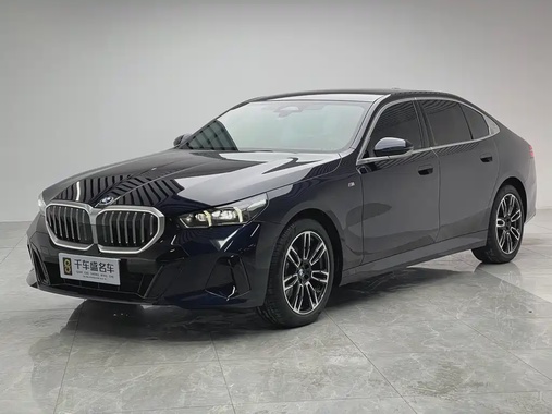 BMW 5 Series 2025