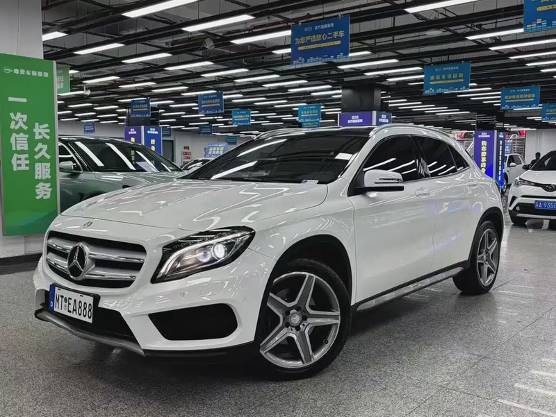 Mercedes-Benz GLA-Class