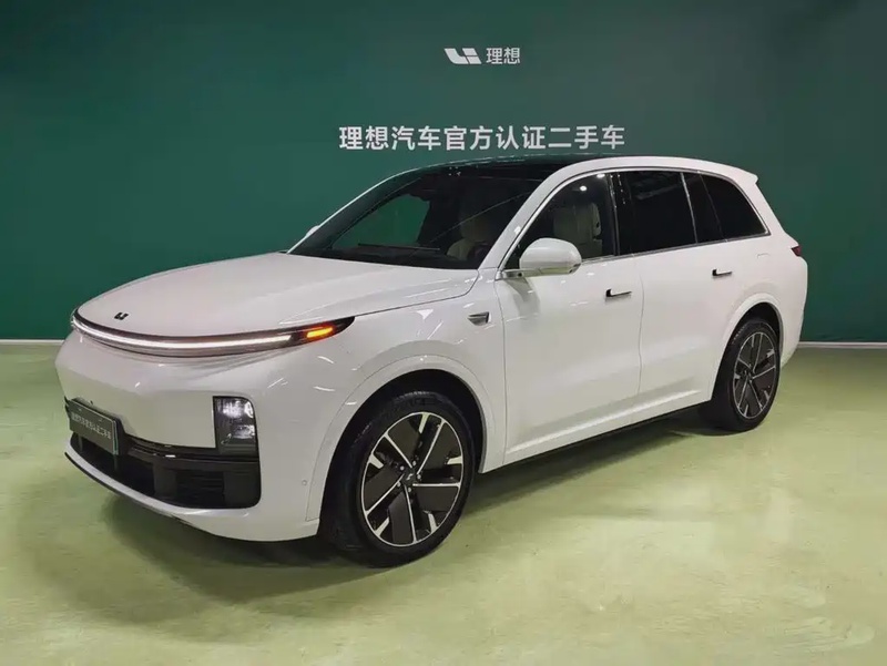 Li Auto L8