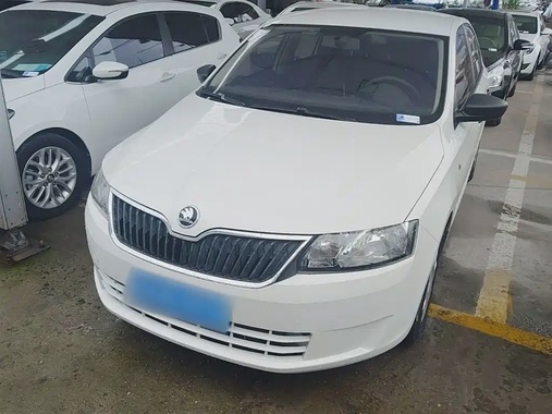 Skoda Rapid 2015