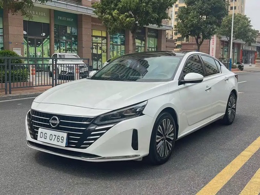Nissan Teana 2023