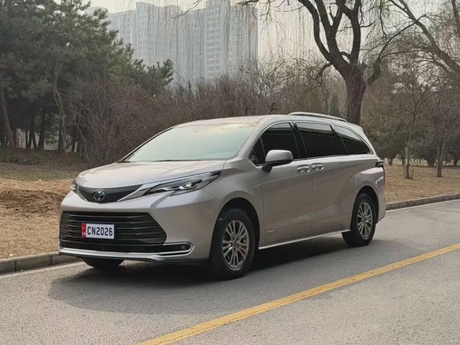 Toyota Sienna 2023