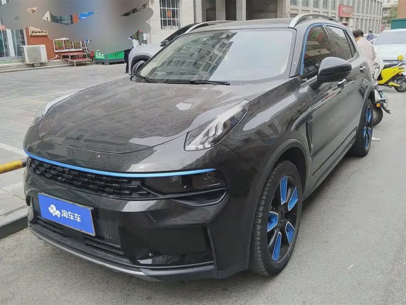 Lynk & Co 01