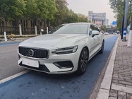 Volvo V60 2024