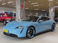 Porsche Taycan 2022