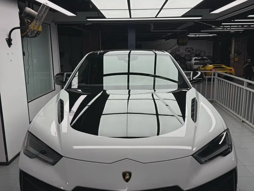 Lamborghini Urus 2024
