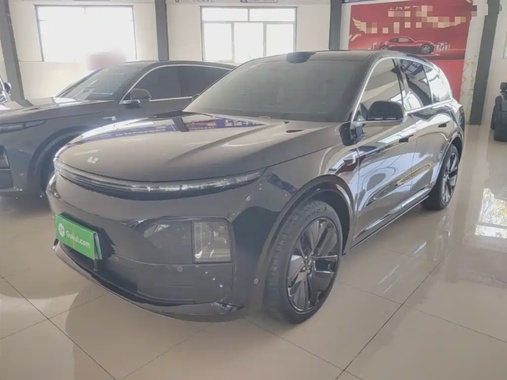 Li Auto L6 2025