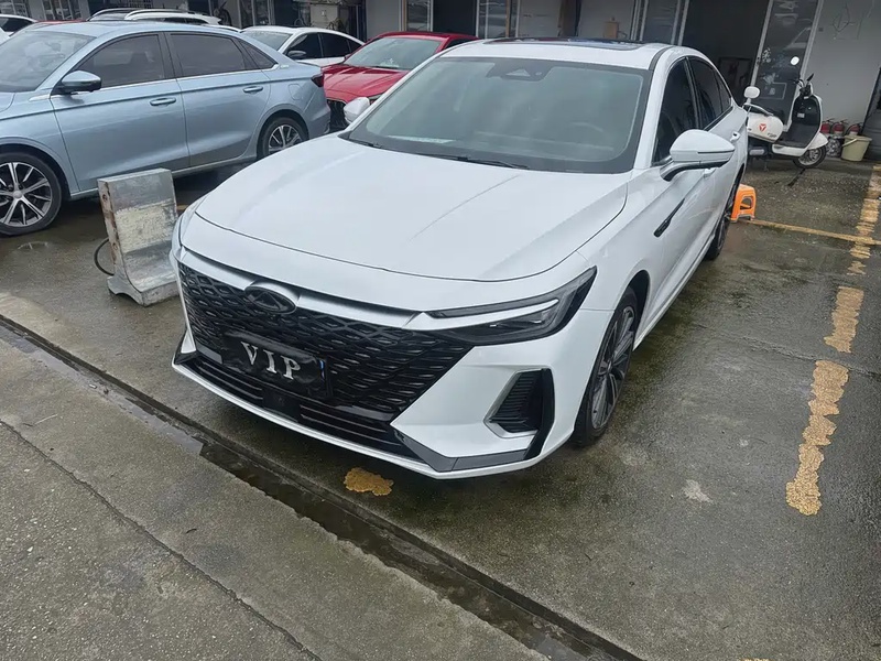 Chery Arrizo 8