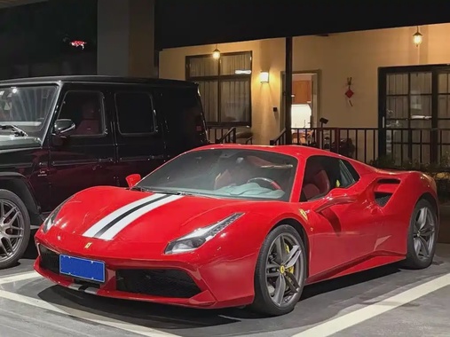 Ferrari 488 2019
