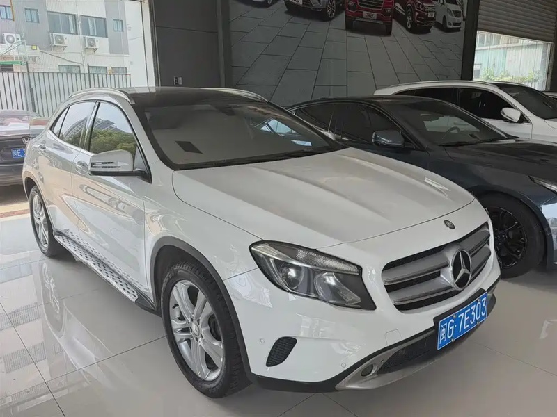 Mercedes-Benz GLA-Class
