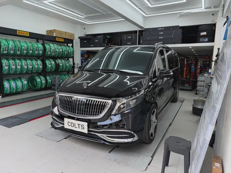 Mercedes-Benz V-Class