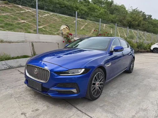 Jaguar XE 2020