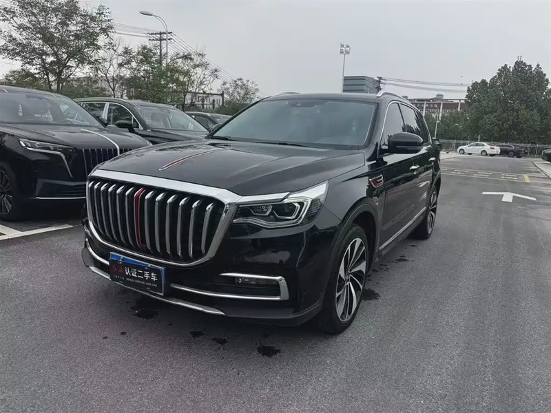 Hongqi HS7