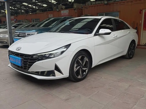 Hyundai Elantra 2022