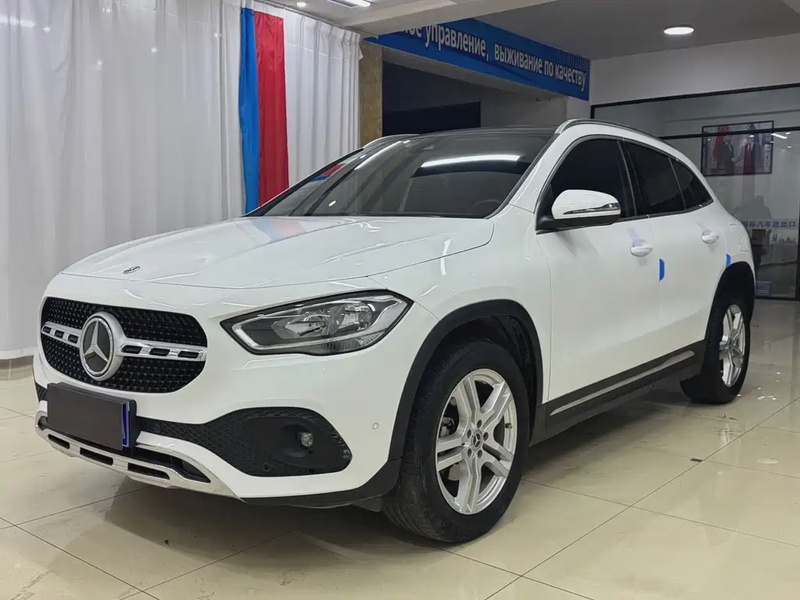 Mercedes-Benz GLA-Class