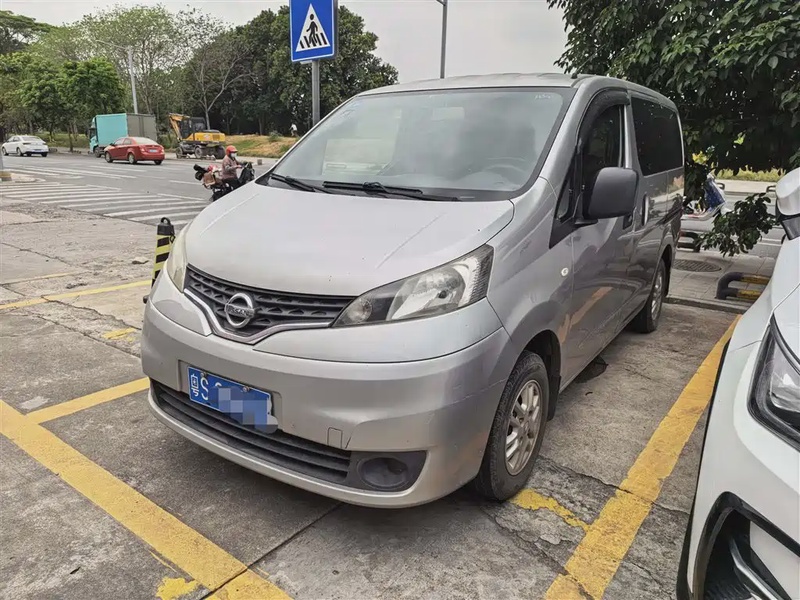 Nissan NV200