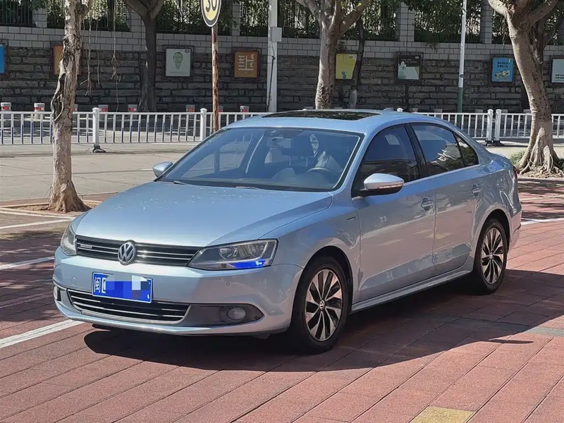 Volkswagen Sagitar
