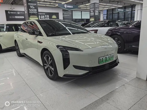 Hongqi EH7 2024