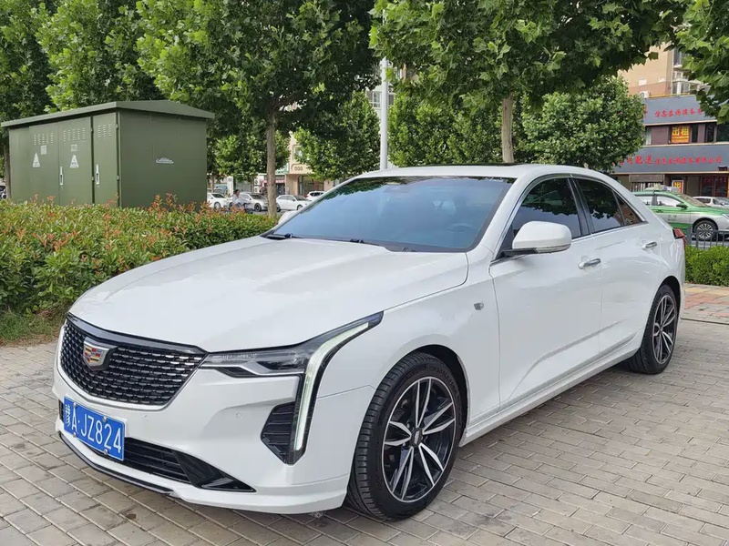 Cadillac CT4