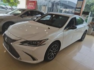 Lexus ES 2021