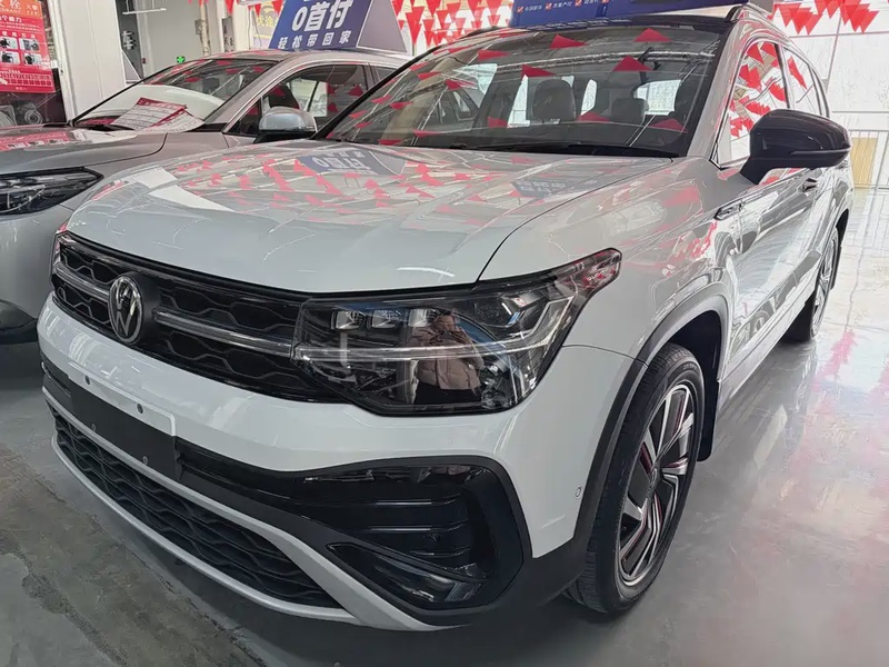 Volkswagen Tharu