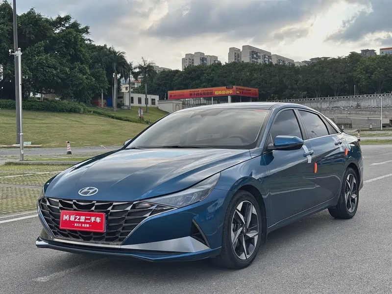 Hyundai Elantra