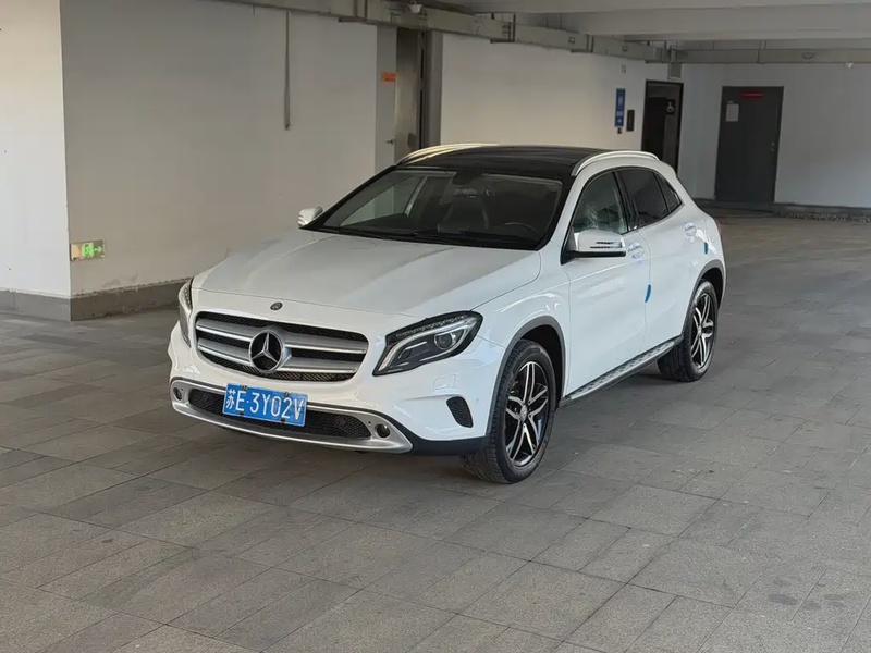 Mercedes-Benz GLA-Class
