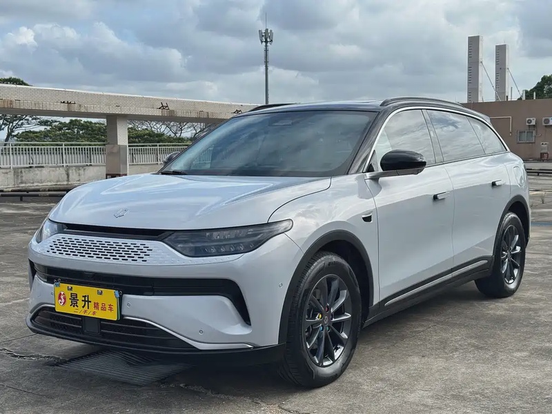 Leapmotor C11