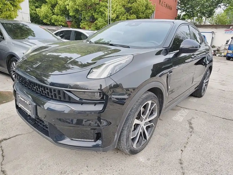 Lynk & Co 05