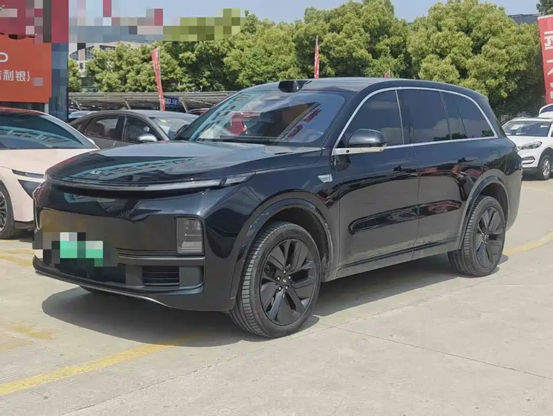 Li Auto L8