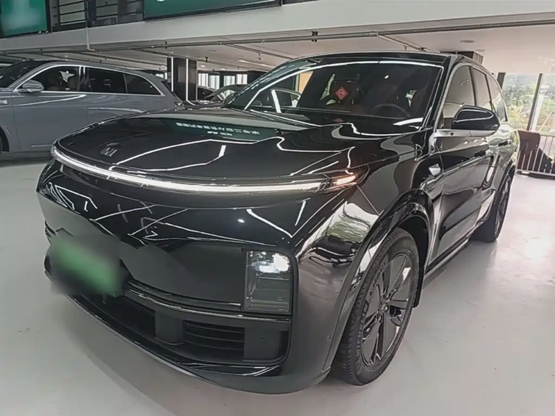 Li Auto L8