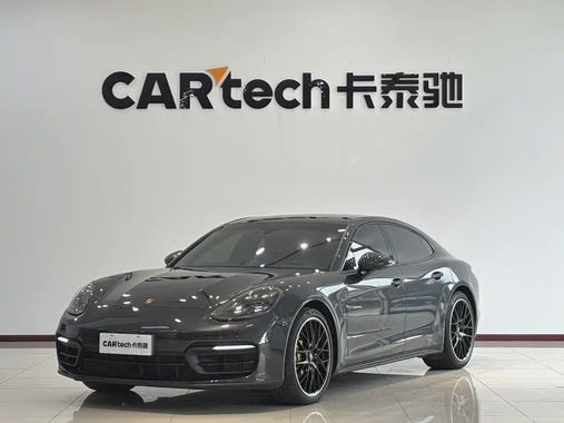 Porsche Panamera 2021