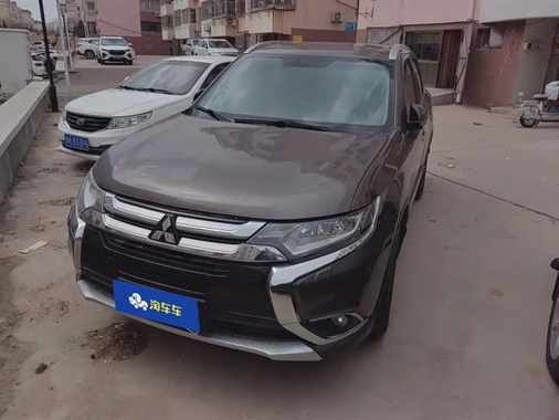 Mitsubishi Outlander 2016