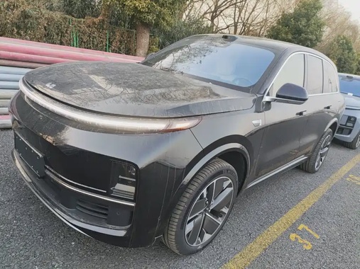 Li Auto L8 2025