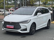 BYD MAX 2018
