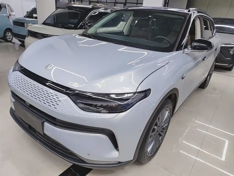 Leapmotor C11