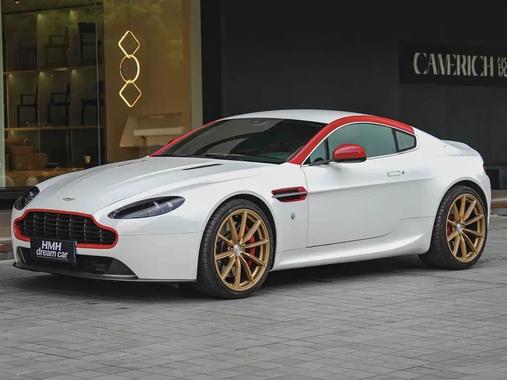 Aston Martin Vantage 2017