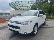 Mitsubishi Outlander 2013