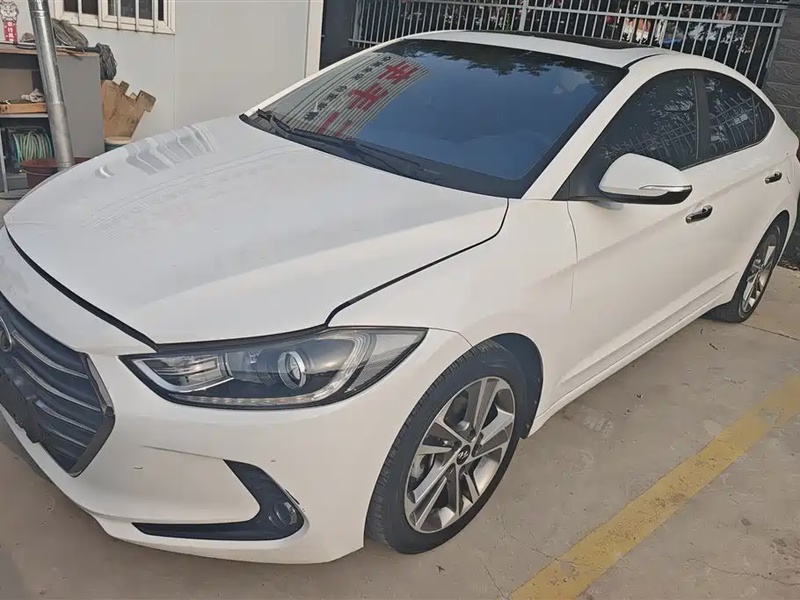Hyundai Elantra