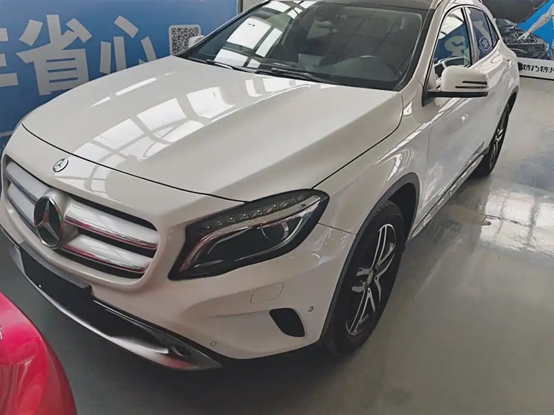 Mercedes-Benz GLA-Class