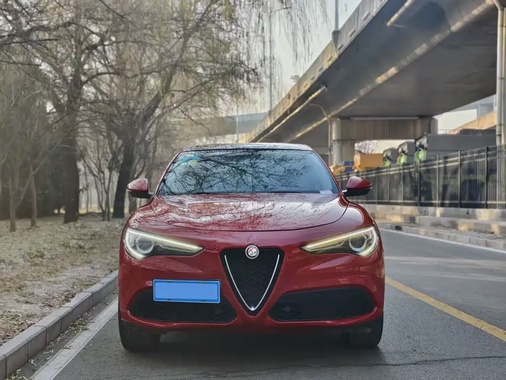 Alfa Romeo Stelvio 2019