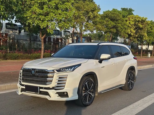 Toyota Crown Kluger 2022