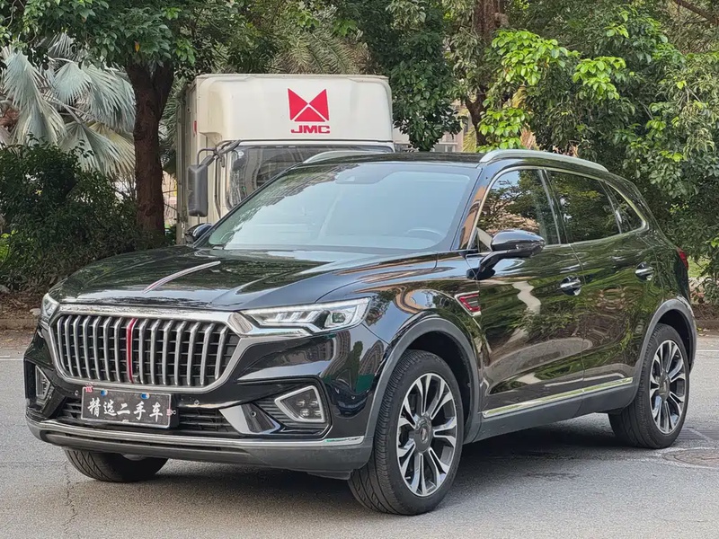 Hongqi HS5