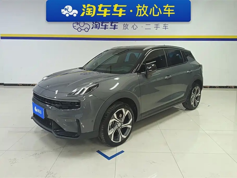 Lynk & Co 06