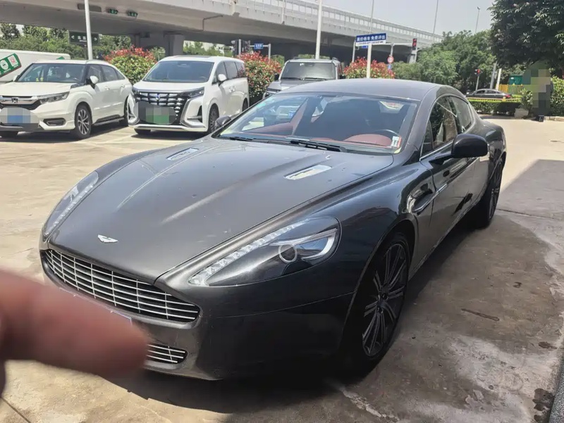 Aston Martin Rapide