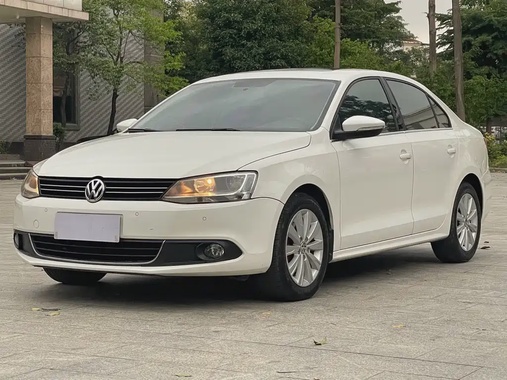 Volkswagen Sagitar 2014