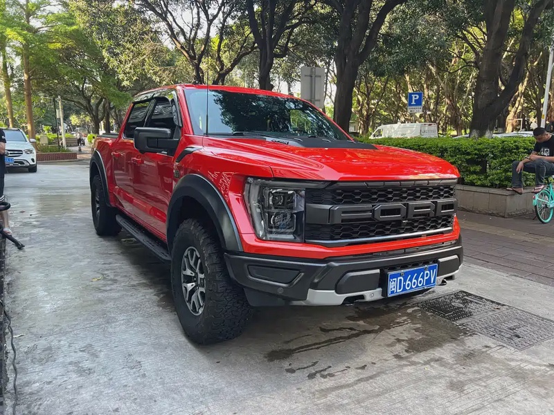 Ford F-150 Raptor