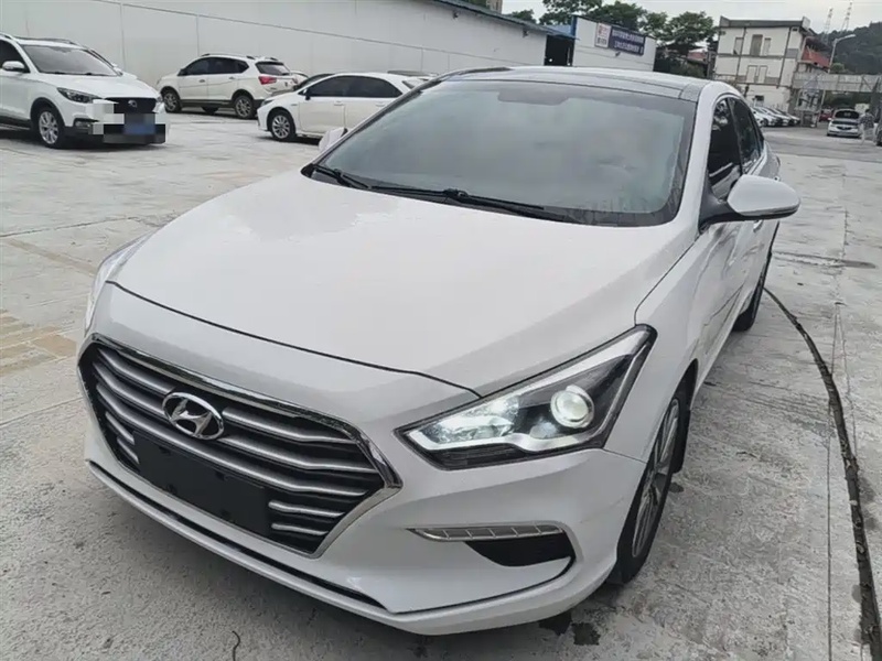 Hyundai Mistra