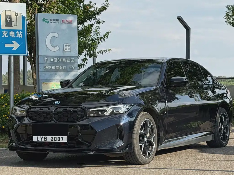 BMW i3