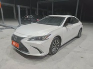 Lexus ES 2021